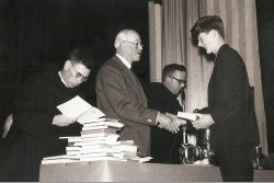 [285] 1964 West at Prize Day in Granville Theatre